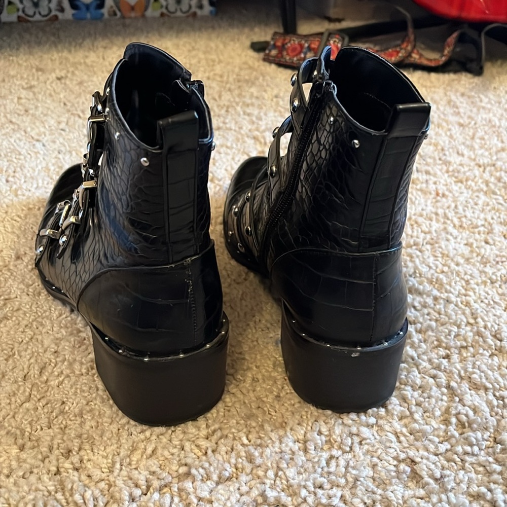 Fergalicious by fergie booties - Picture 6 of 7